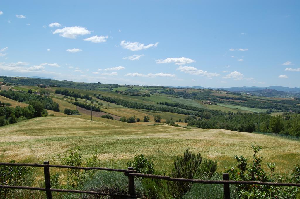 Agriturismo Casale Dei Frontini San Terenziano エクステリア 写真