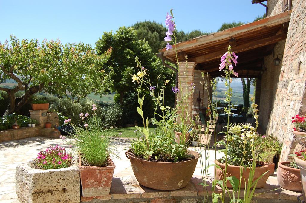 Agriturismo Casale Dei Frontini San Terenziano エクステリア 写真