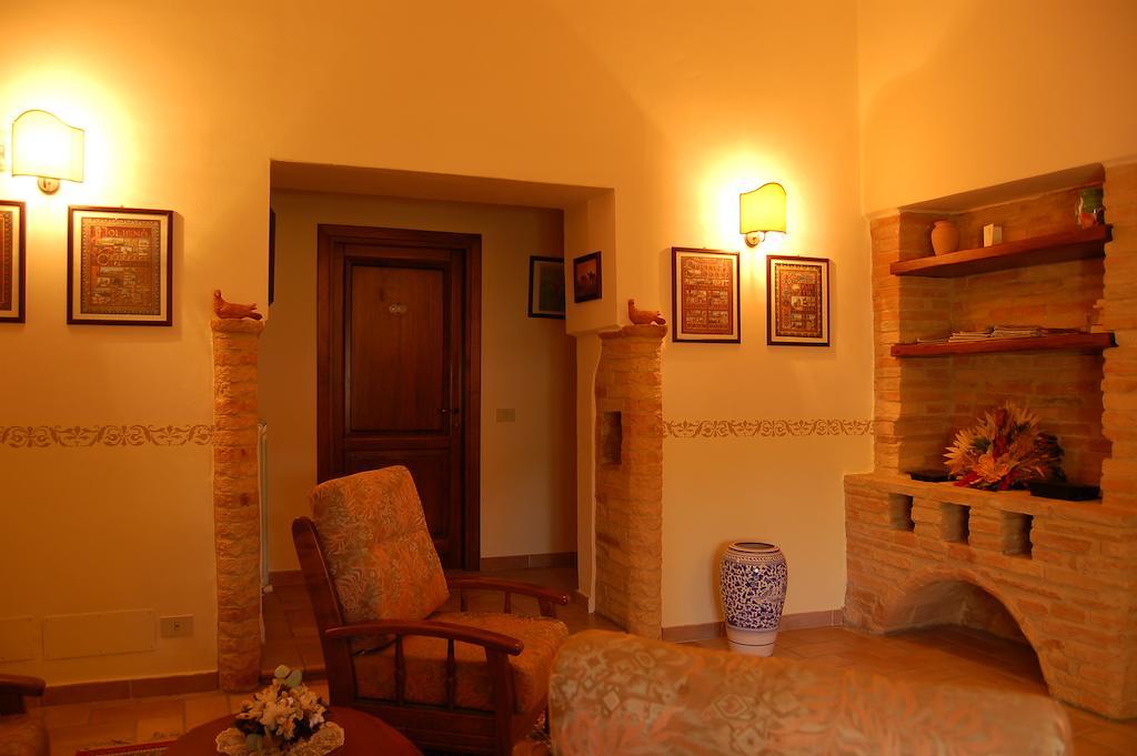 Agriturismo Casale Dei Frontini San Terenziano エクステリア 写真