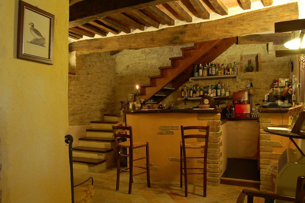 Agriturismo Casale Dei Frontini San Terenziano エクステリア 写真