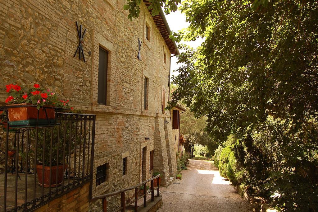Agriturismo Casale Dei Frontini San Terenziano エクステリア 写真