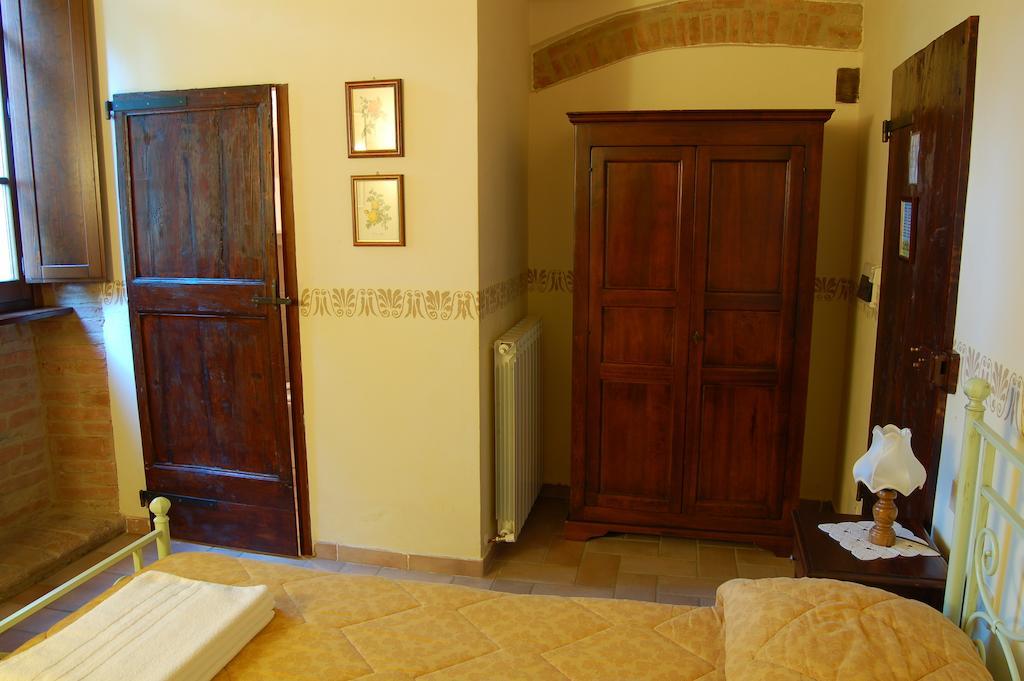 Agriturismo Casale Dei Frontini San Terenziano エクステリア 写真