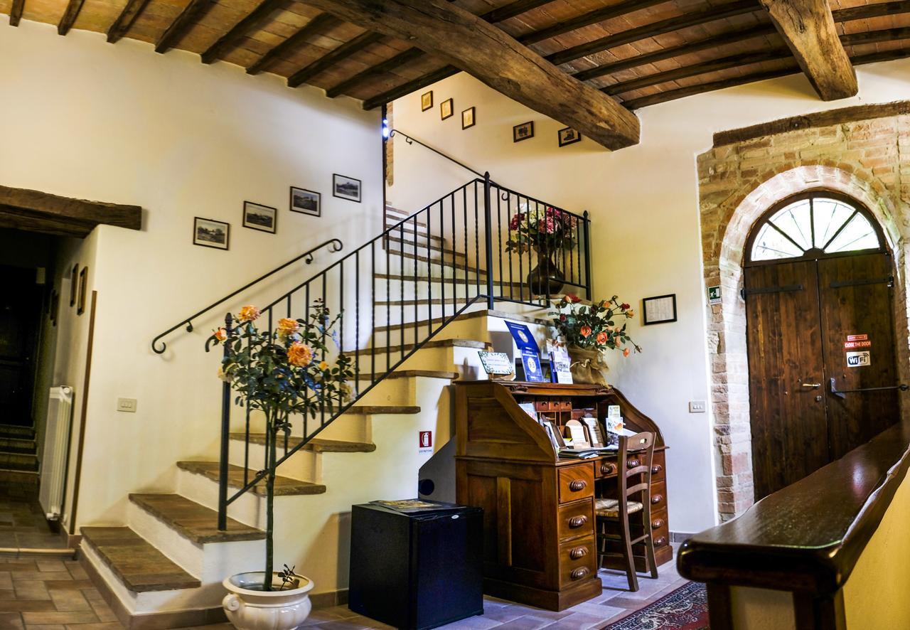 Agriturismo Casale Dei Frontini San Terenziano エクステリア 写真