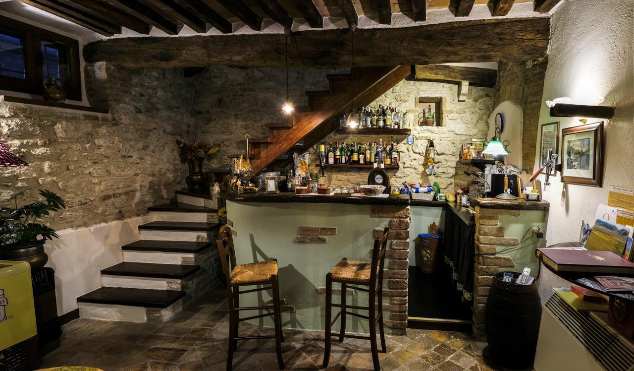 Agriturismo Casale Dei Frontini San Terenziano エクステリア 写真